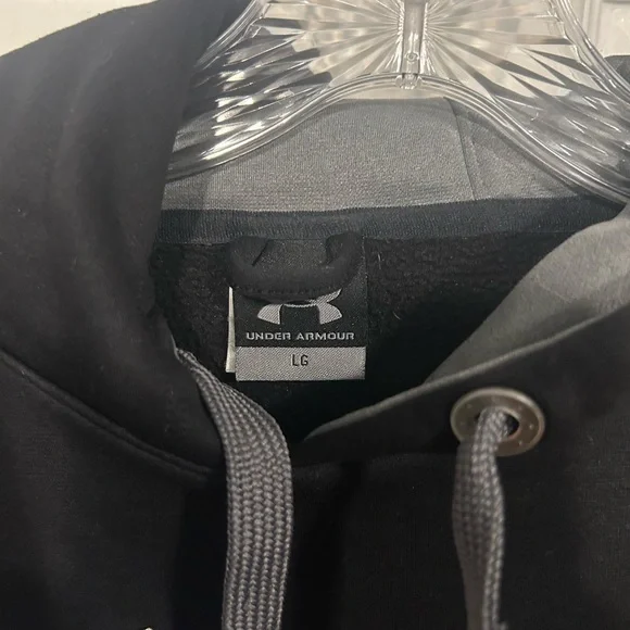 Under Armour Black Hoodie - Picture 3 of 3